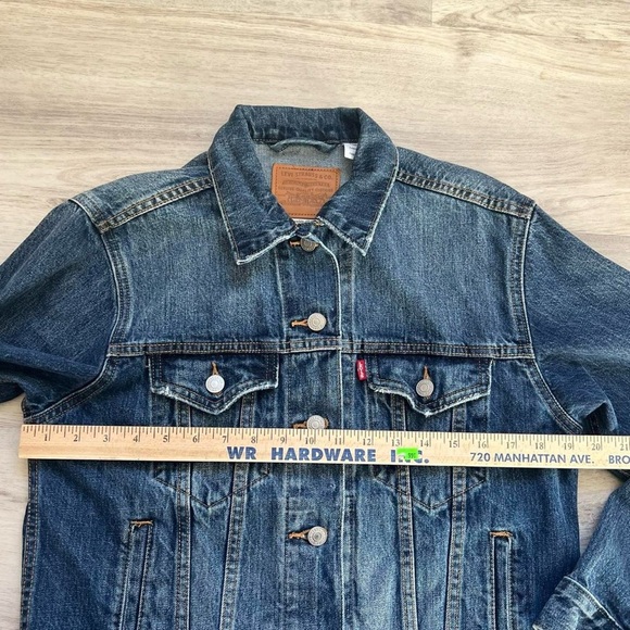 Levi's Classic Blue Denim Jacket - Picture 5 of 7
